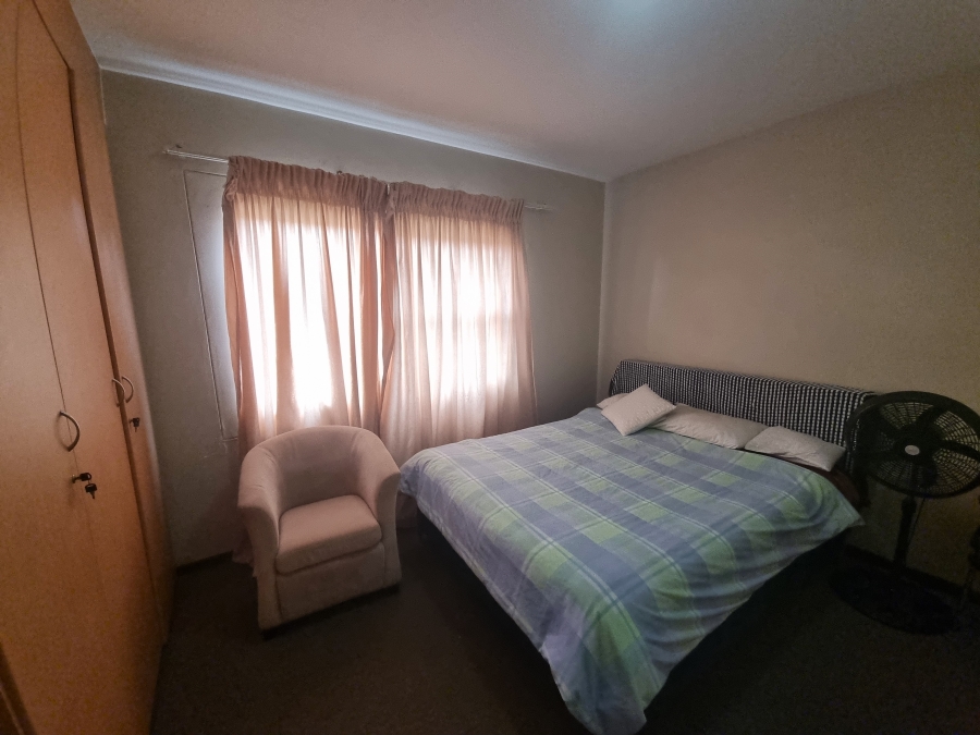 2 Bedroom Property for Sale in Waterval East North West